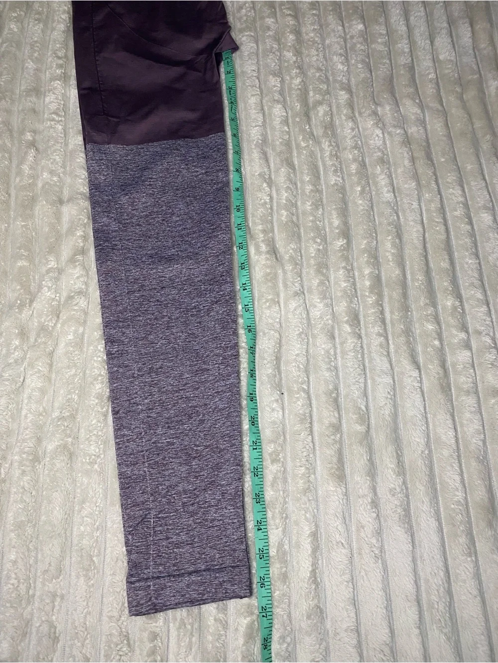 Gymshark Plum Leggings Size M/L (see measurements)